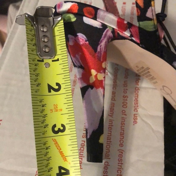 Jessica Simpson black hibiscus tropical floral strappy ankle strap heels size 11 - Picture 16 of 16